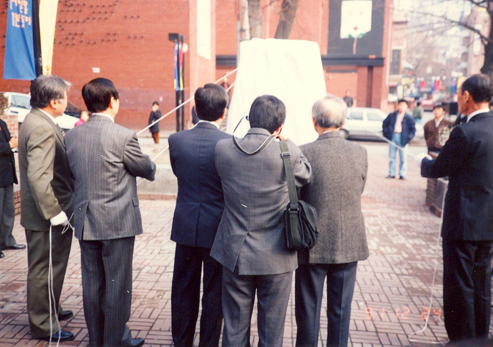 911224sibi002.jpg